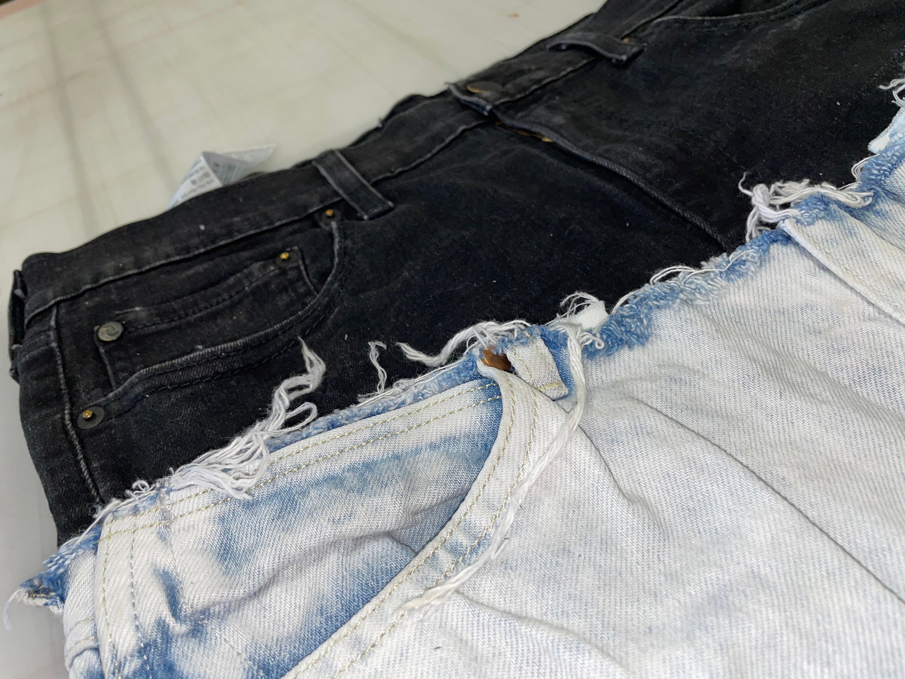 Double Waisted Flared Jean$